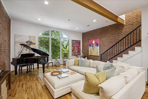 Photo of 3300 Taft Street #E, Houston, TX 77006 (MLS # 41329471)
