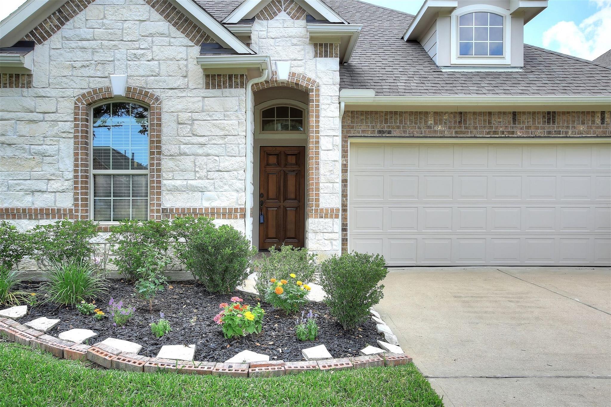2203 Summit Pass Lane