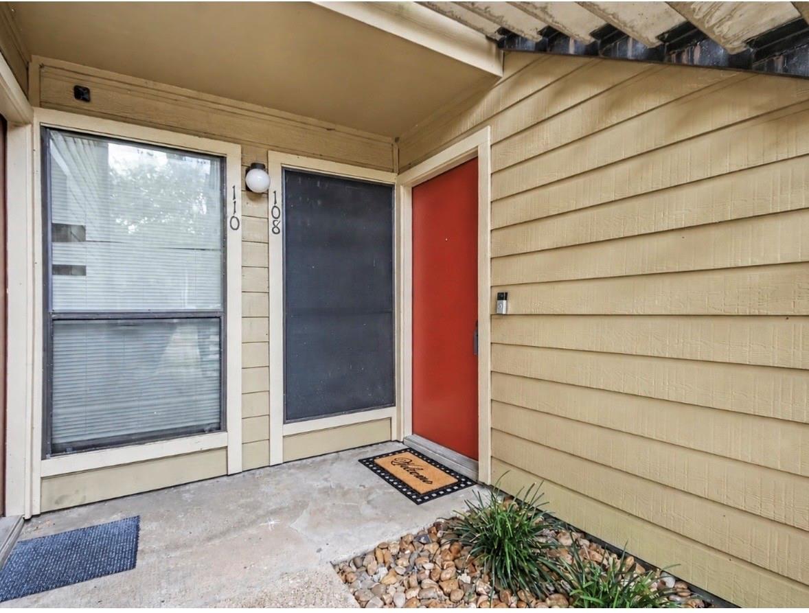 15534 Zabolio Drive 108