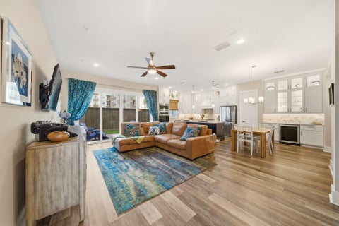 Photo of 1417 Biondo Way, Houston, TX 77008 (MLS # 47763265)