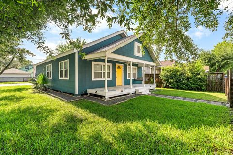 Photo of 4401 Hain Street, Houston, TX 77009 (MLS # 76966308)