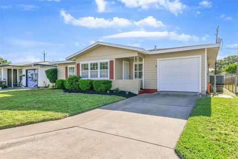 Photo of 11 Lyncrest Drive, Galveston, TX 77550 (MLS # 54313416)