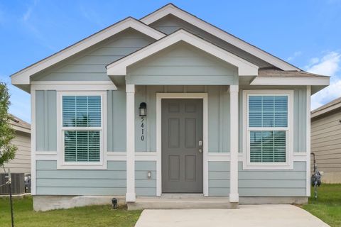 Photo of 5410 Verdugos Pl, San Antonio, TX 78244 (MLS # 97173655)