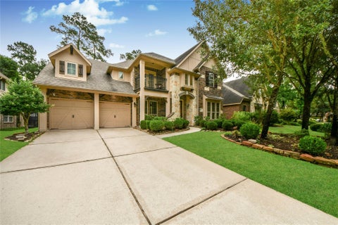 Photo of 18 Blue Wildflower Place, The Woodlands, TX 77354 (MLS # 47121030)