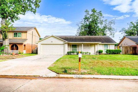 Photo of 19414 Leafwood Lane, Houston, TX 77084 (MLS # 17082089) Photo of 19414 Leafwood Lane, Houston, TX 77084 (MLS # 17082089)