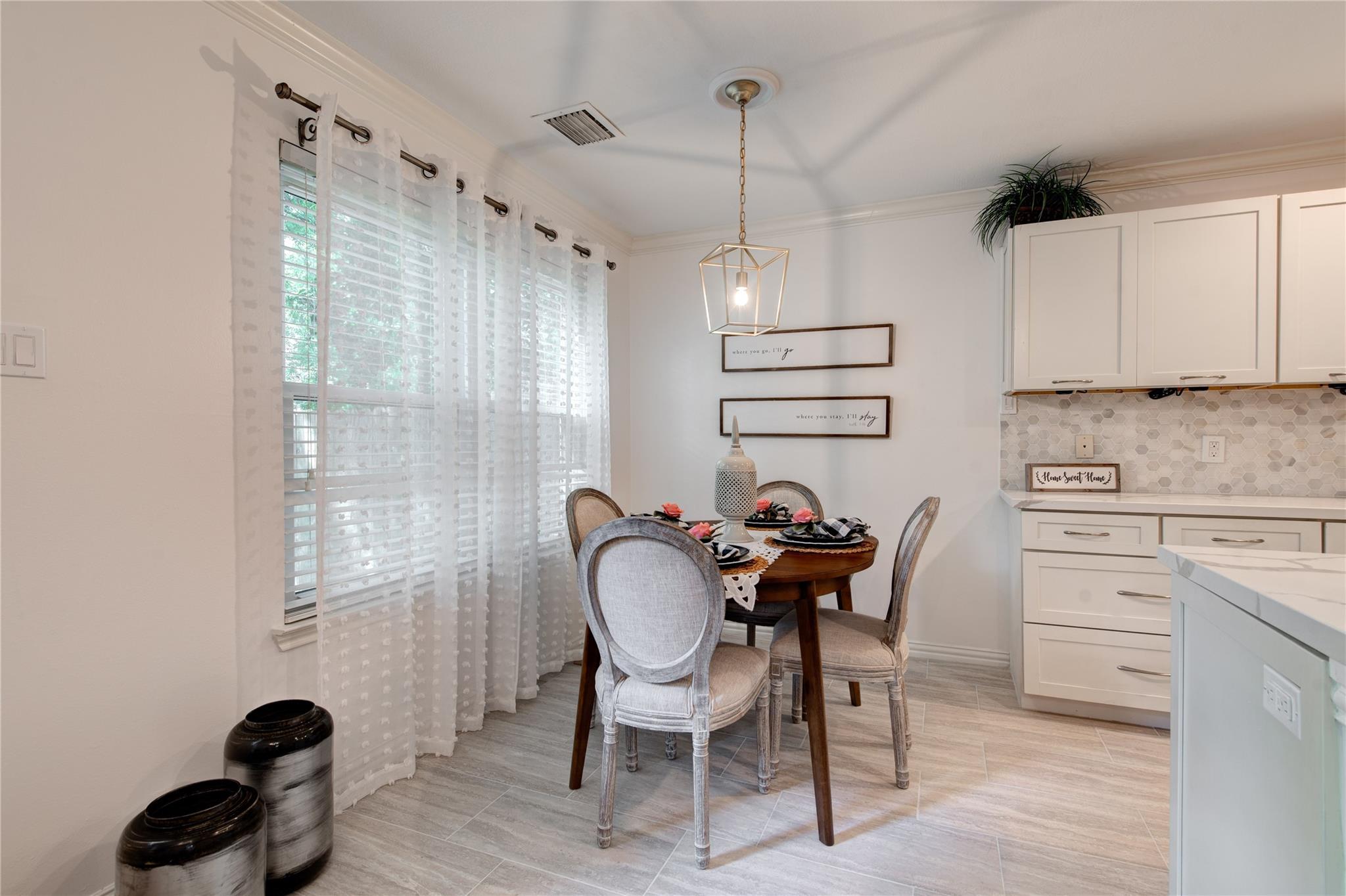 35 N Walden Elms Circle