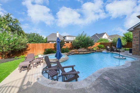 Photo of 9303 Georgetown Glen Circle, Cypress, TX 77433 (MLS # 10924959)