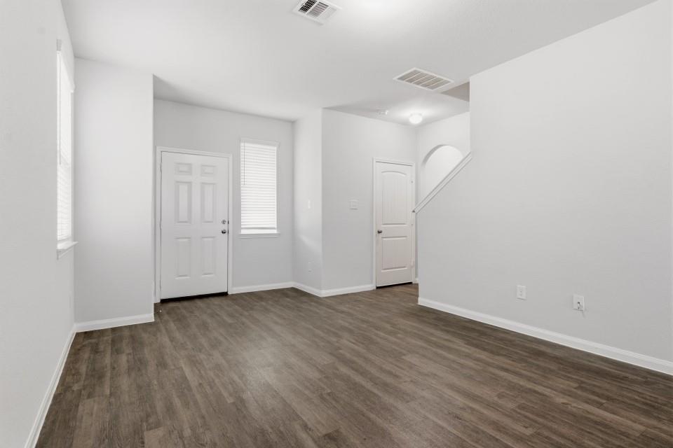 5711 Esk River Trail