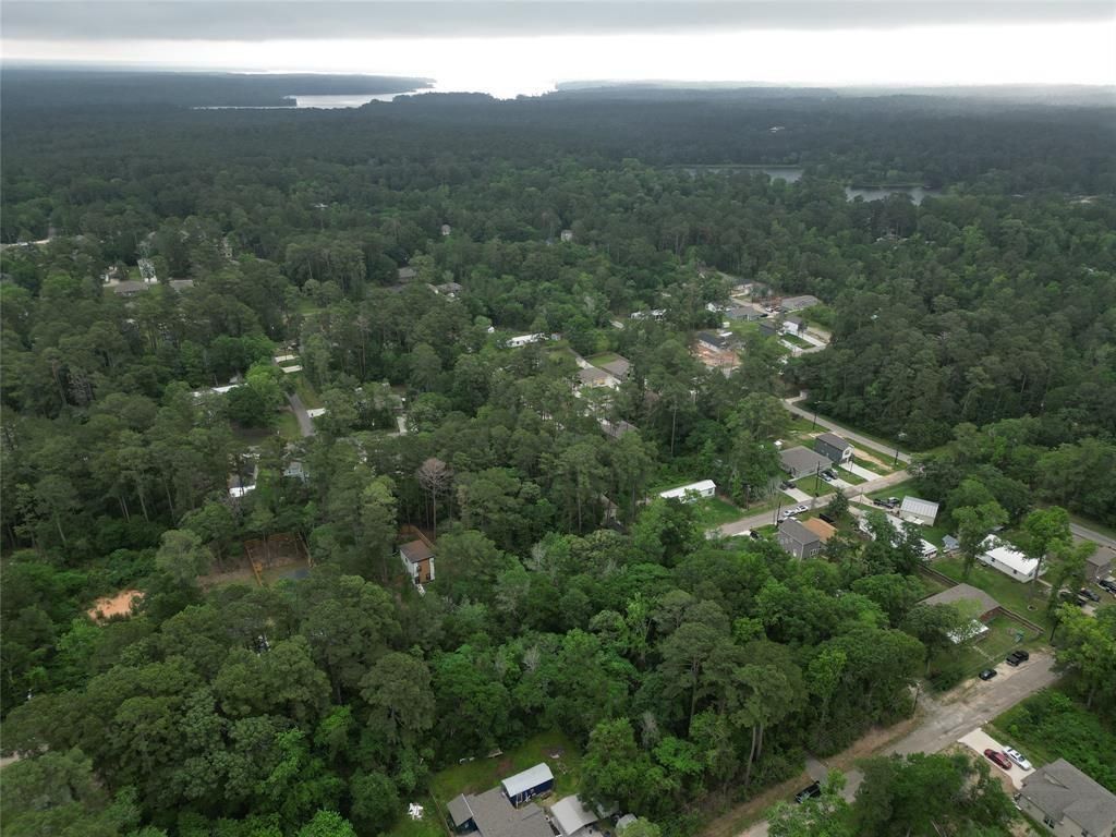 Photo of 15689 Aspen Drive, Montgomery, TX 77356 (MLS # 22282257)