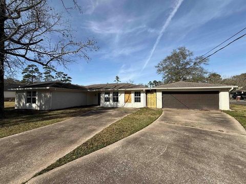 Homes For Sale - 375 Dorothy Drive<br/> Lumberton, TX 77657
