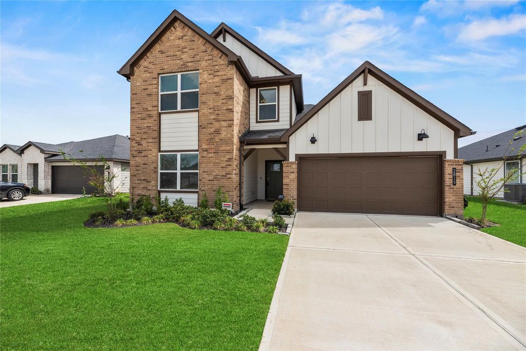 Photo of 2815 Magnolia Blossom Lane, Rosenberg, TX 77469 (MLS # 60723558)