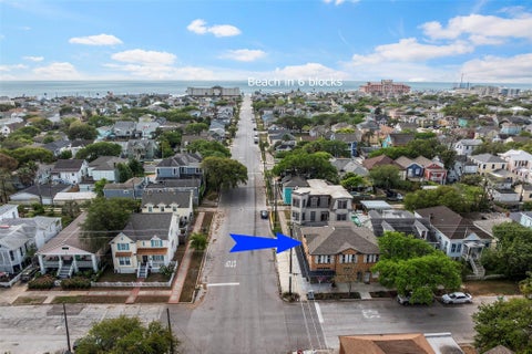 Photo of 1801 Avenue L, Galveston, TX 77550 (MLS # 22081597)