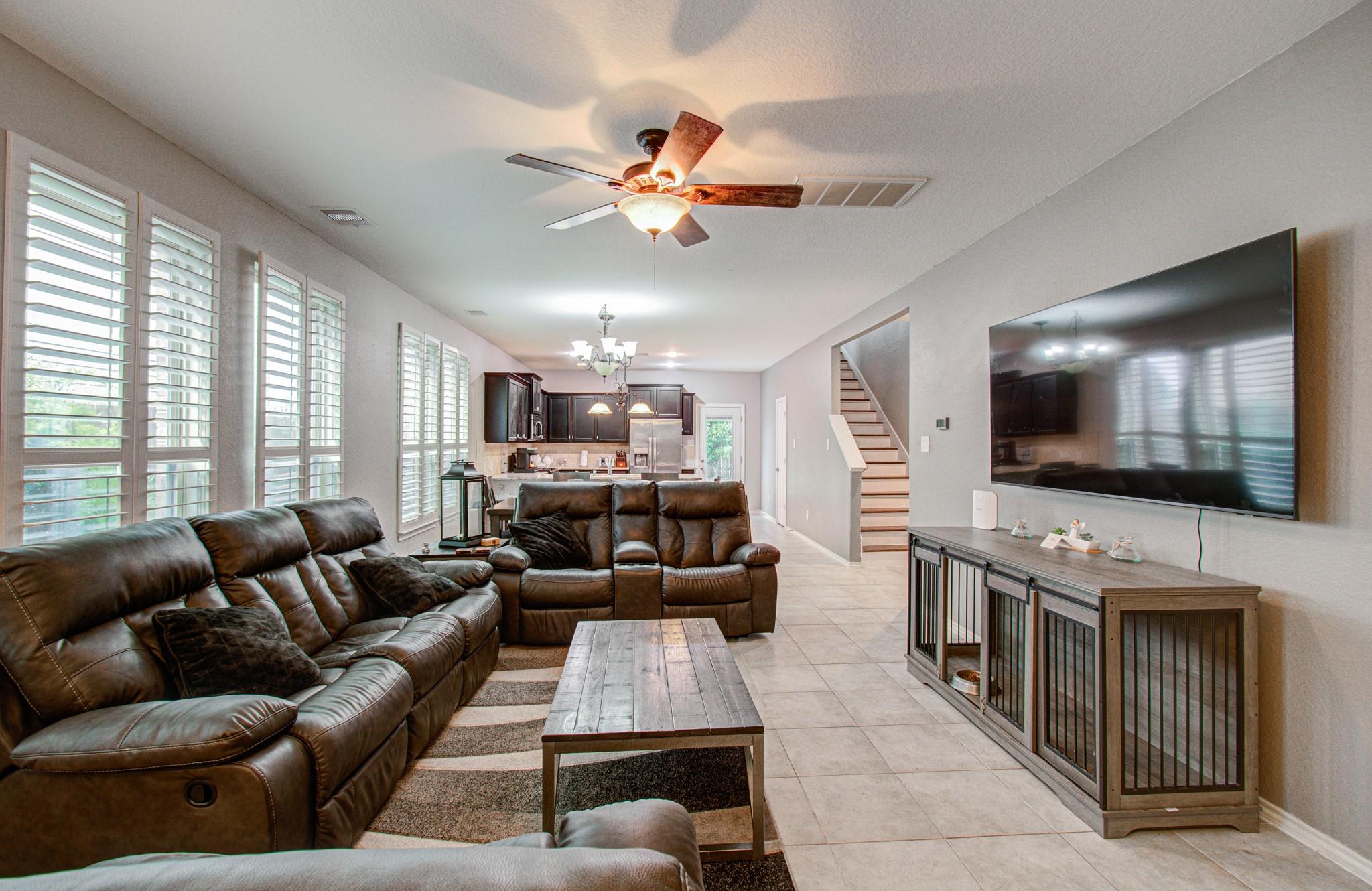 6882 Dogwood Cliff Lane