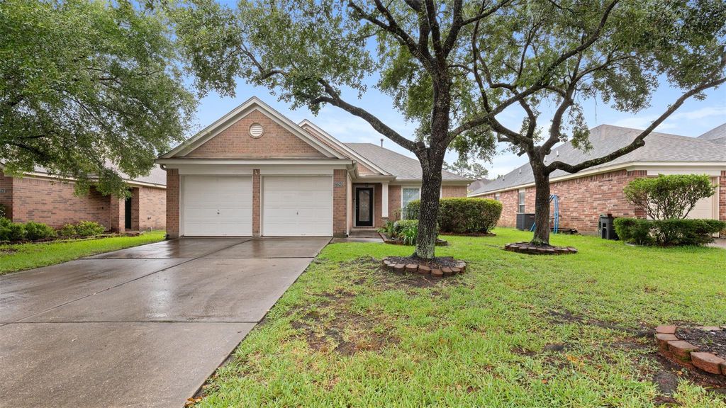Photo of 22848 Lantern Hills Drive, Kingwood, TX 77339 (MLS # 89743431)