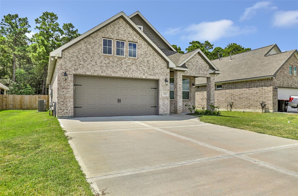 Photo of 525 Little Spring Court, Anahuac, TX 77514 (MLS # 93008945)