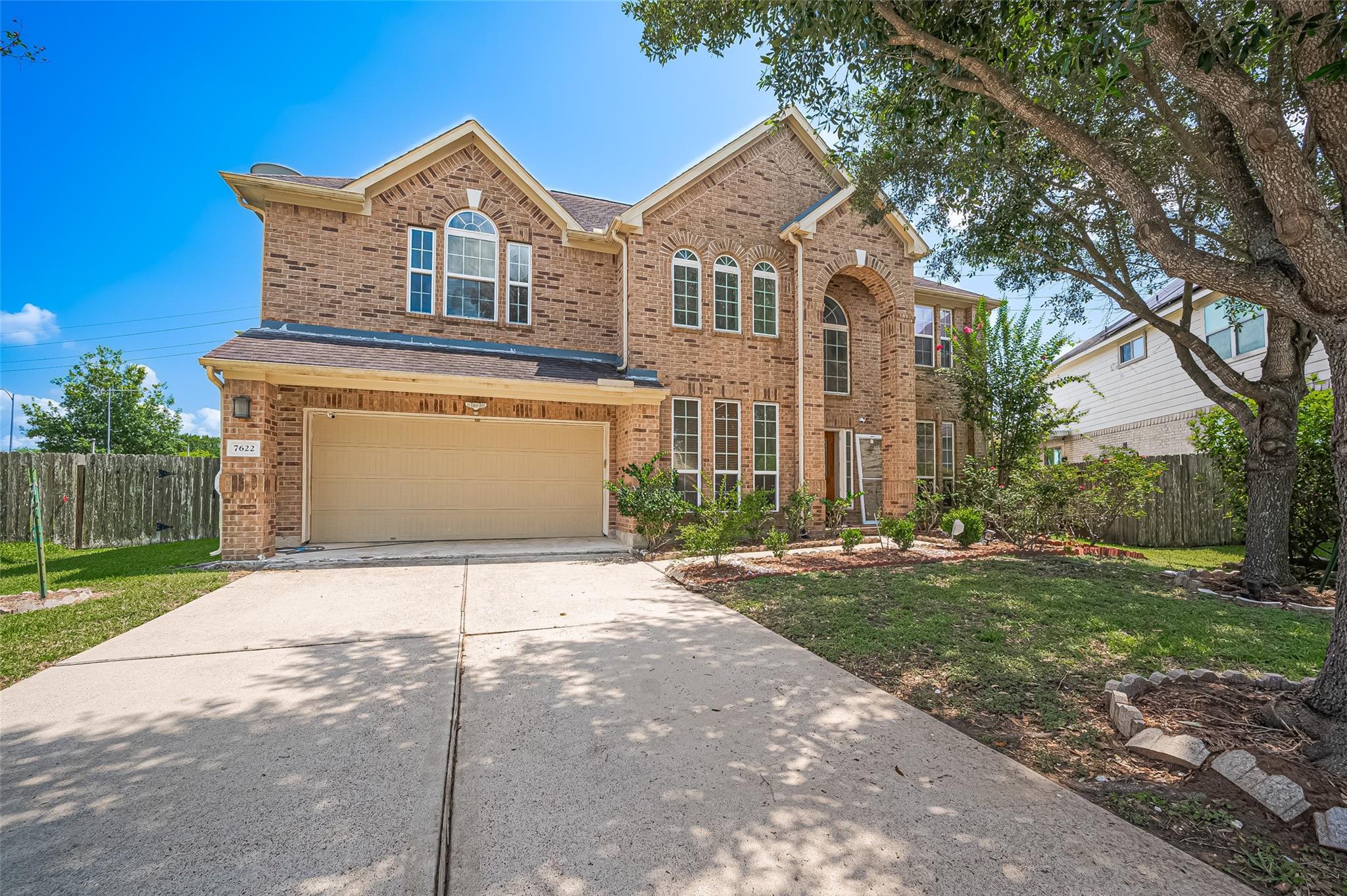 7622 Crescent Lake Court