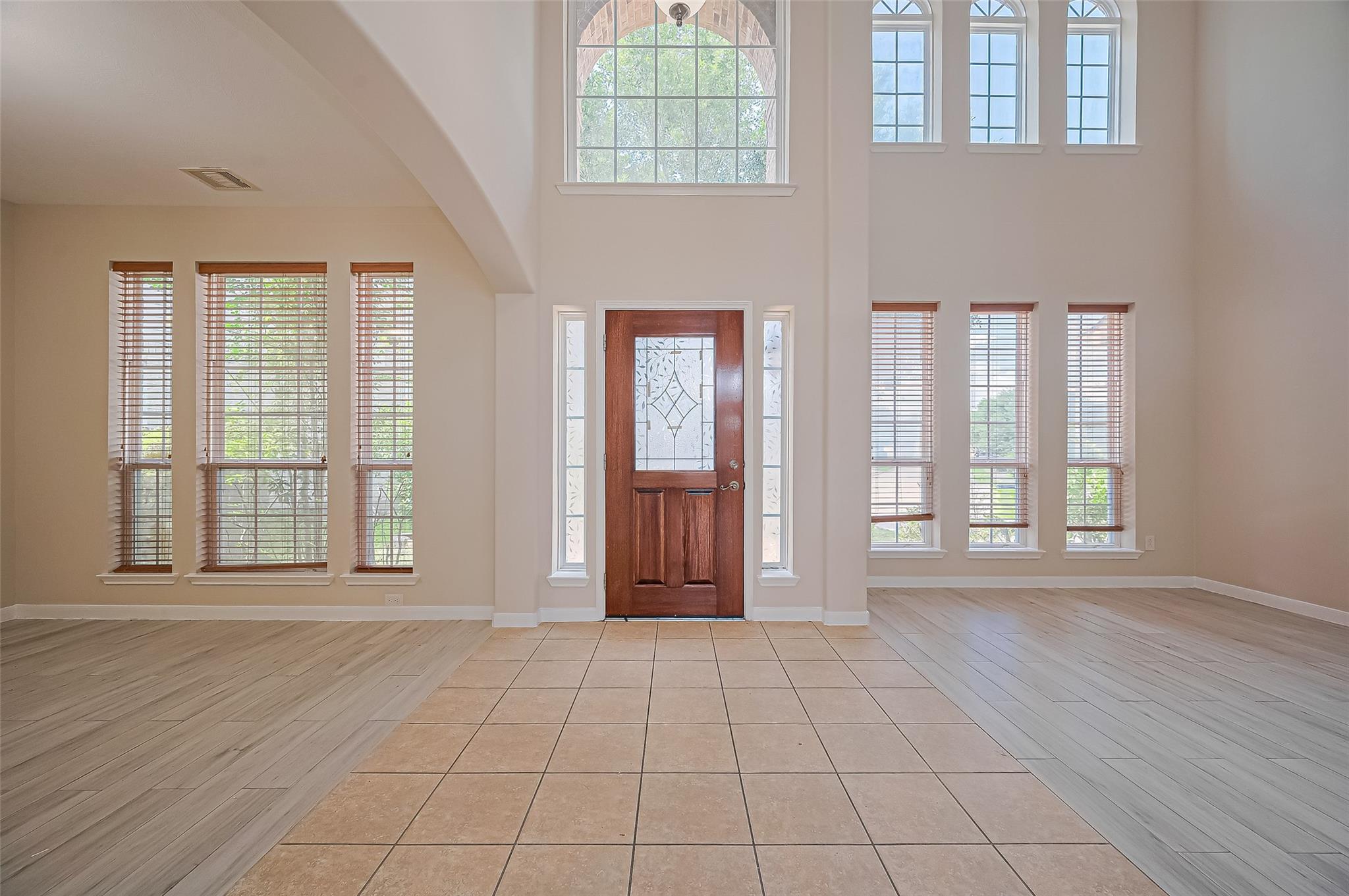 7622 Crescent Lake Court