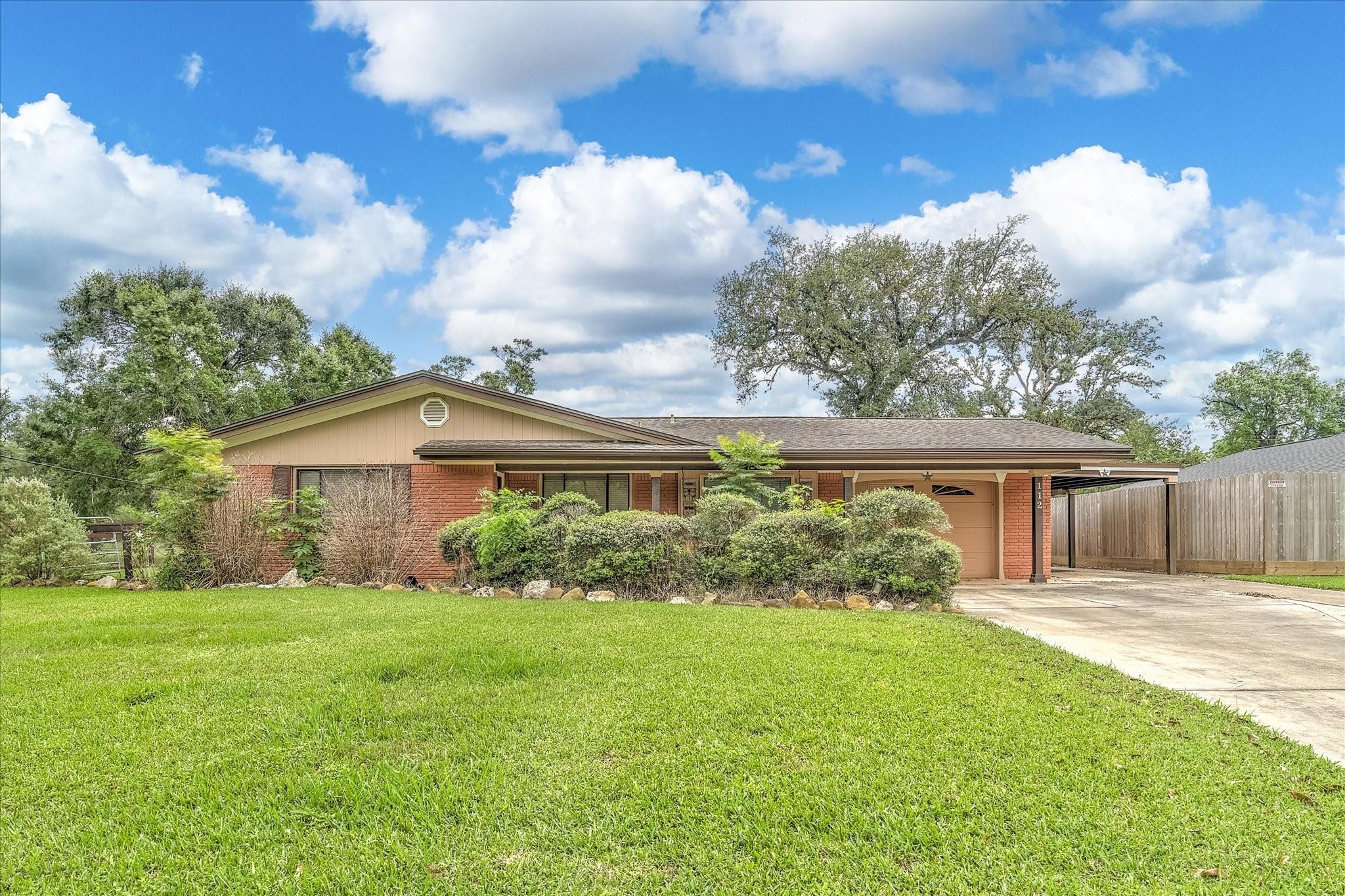 112 Persimmon Lane
