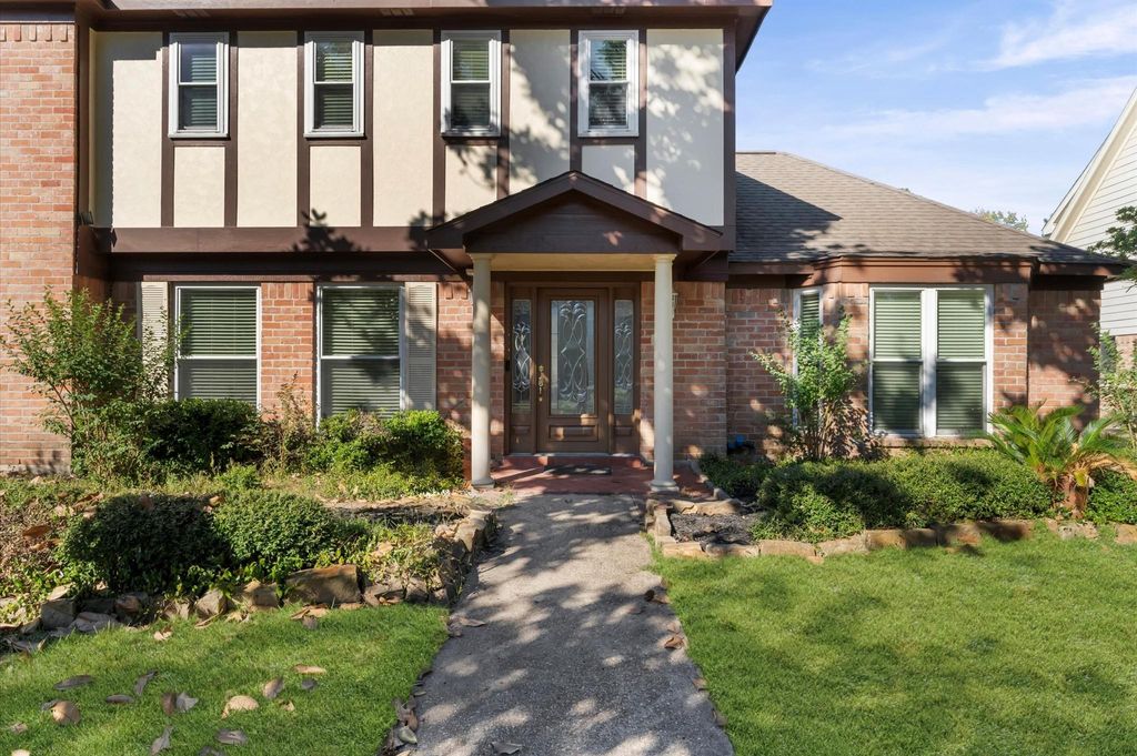 Photo of 7311 17th Green Drive, Humble, TX 77346 (MLS # 61119110)