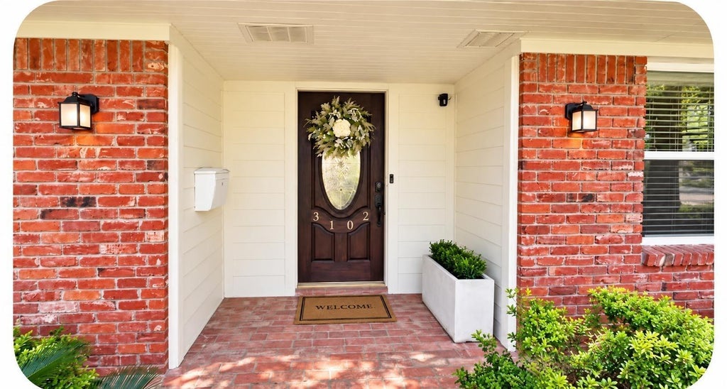 Photo of 3102 Newcastle Drive, Houston, TX 77027 (MLS # 92503542)