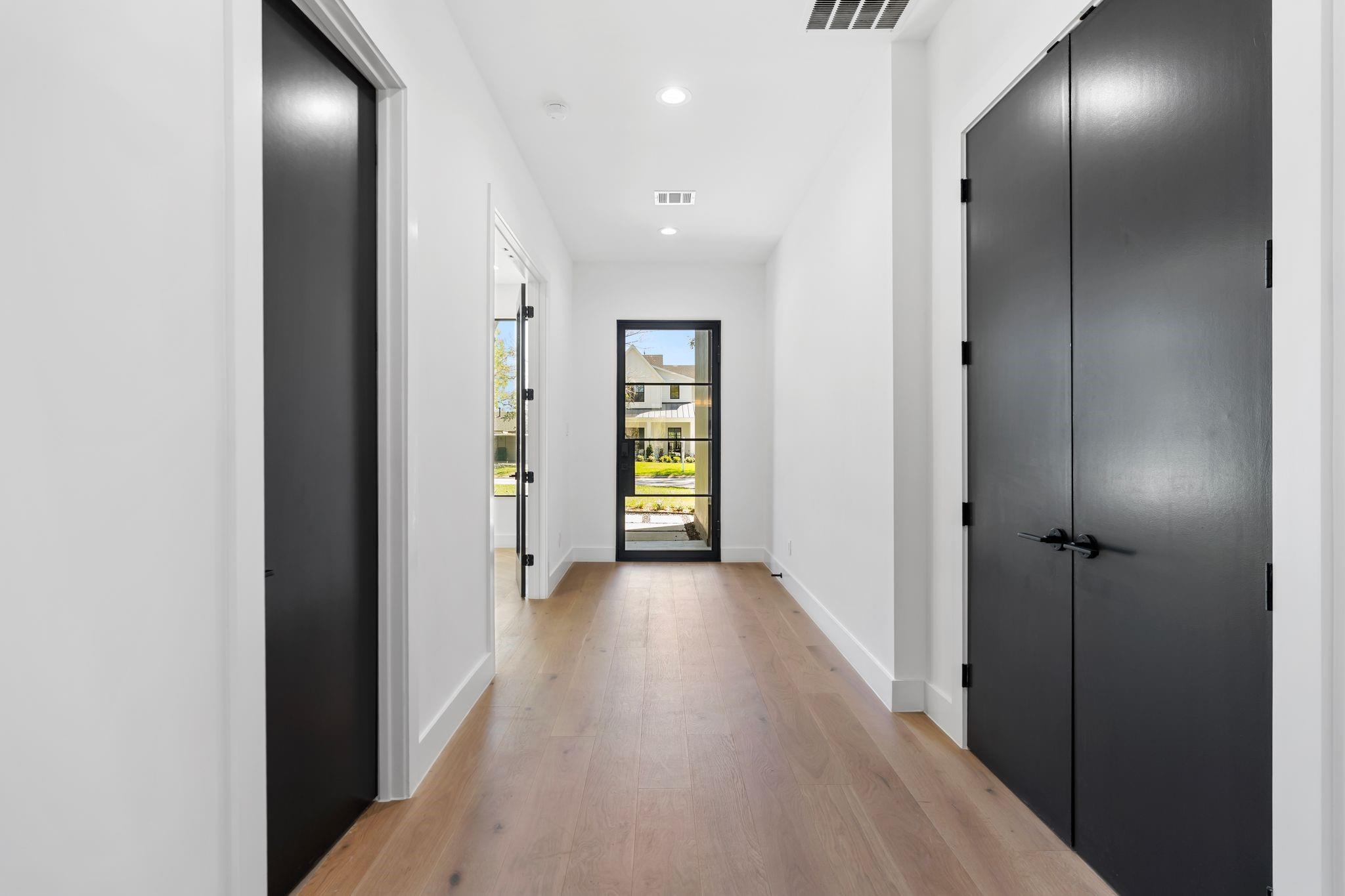 1226 Du Barry Lane