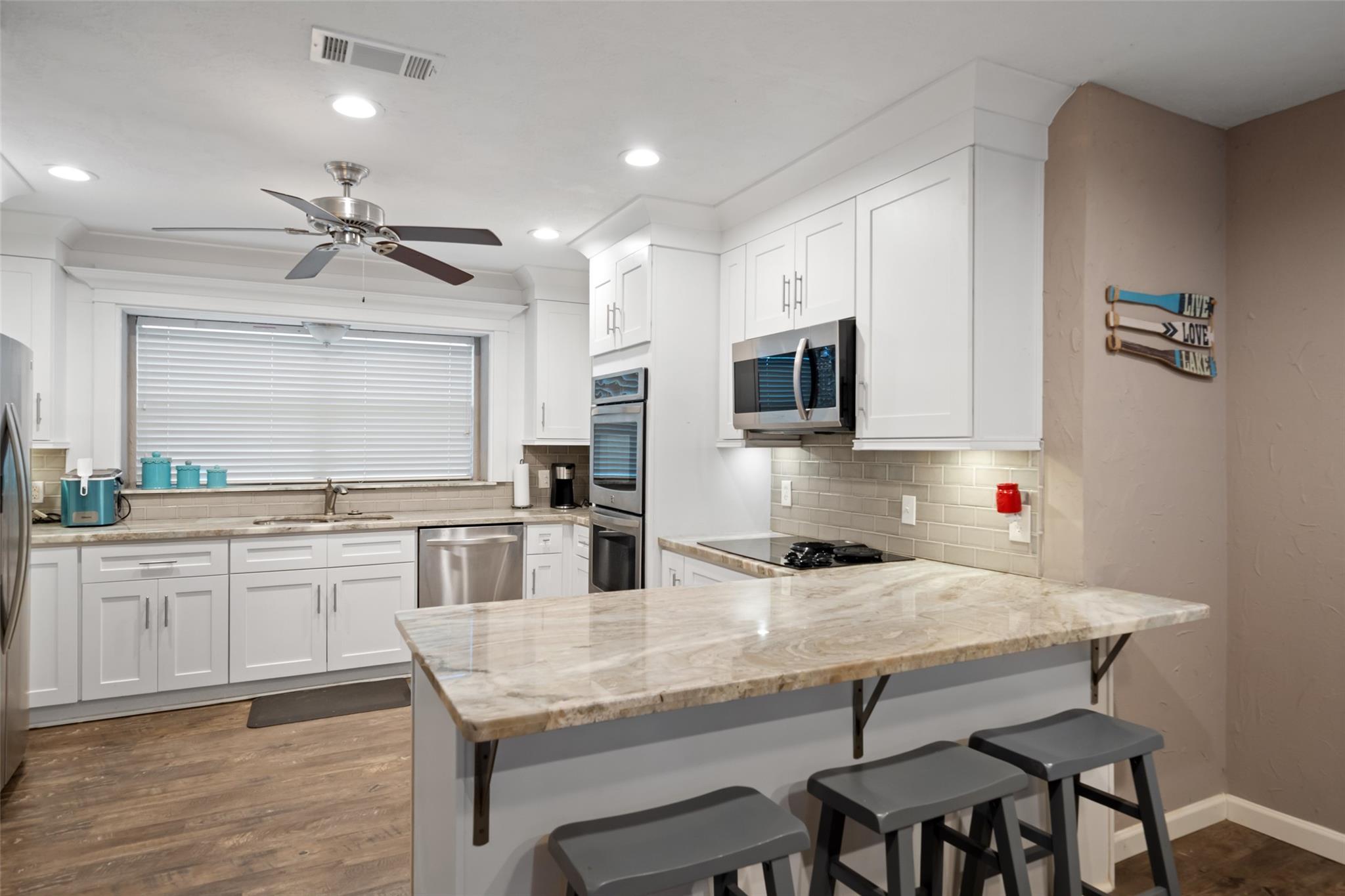 148 Clear Water Street W