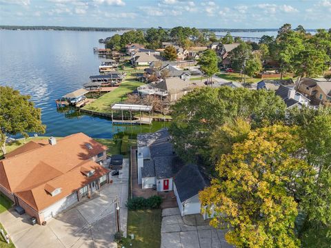 148 Clear Water Street W Montgomery TX 77356