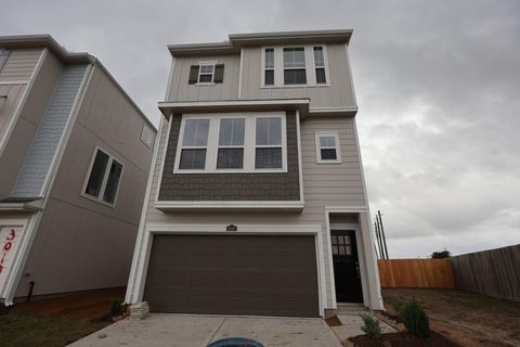 Photo of 3016 Tres Olivos Drive, Houston, TX 77047 (MLS # 57679793)