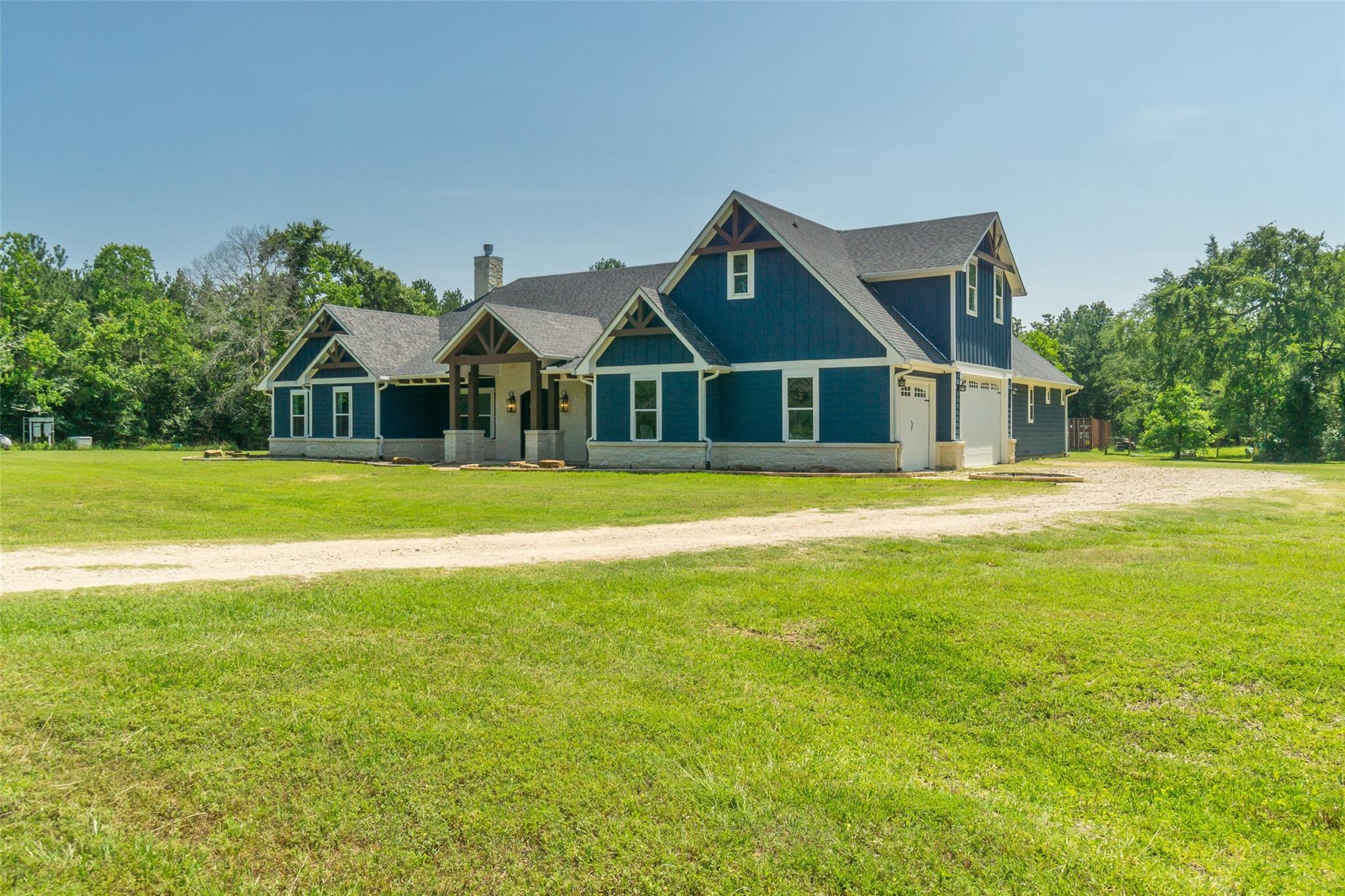 26958 Forest Hills Drive