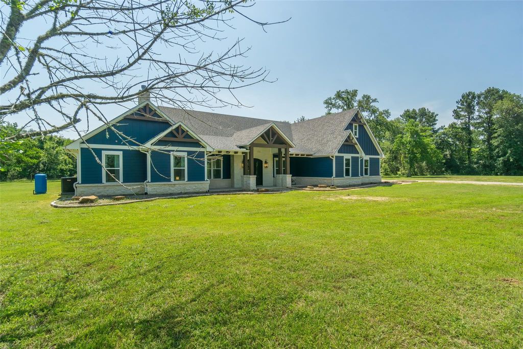 Photo of 26958 Forest Hills Drive, Waller, TX 77484 (MLS # 88446174)