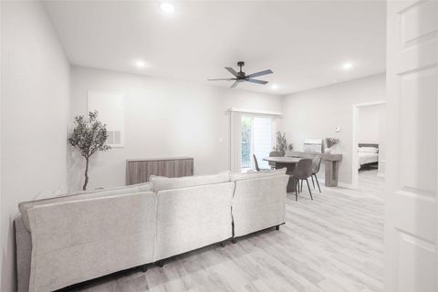Apartment For Rent - 2101 Renike Road #3202<br/> Waller, TX 77484