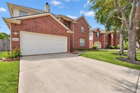 Homes For Rent - 5406 Linden Grove Court<br/> Fort Bend County, Sugar Land, TX 77479