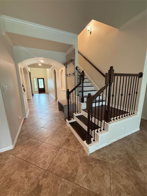 Photo of 20206 Lago Bluff Loop, Cypress, TX 77433 (MLS # 24430927)