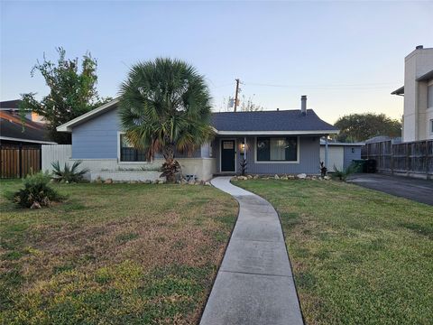 Photo of 6446 Brookside Drive, Houston, TX 77023 (MLS # 29726391) Photo of 6446 Brookside Drive, Houston, TX 77023 (MLS # 29726391)