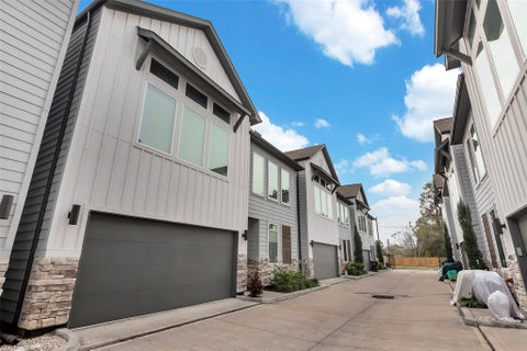 Photo of 4450 W Tidwell Road #C, Houston, TX 77091 (MLS # 88033914)