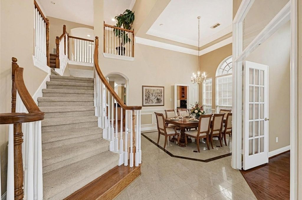 Photo of 35 Parkway Place, Houston, TX 77040 (MLS # 18531630)