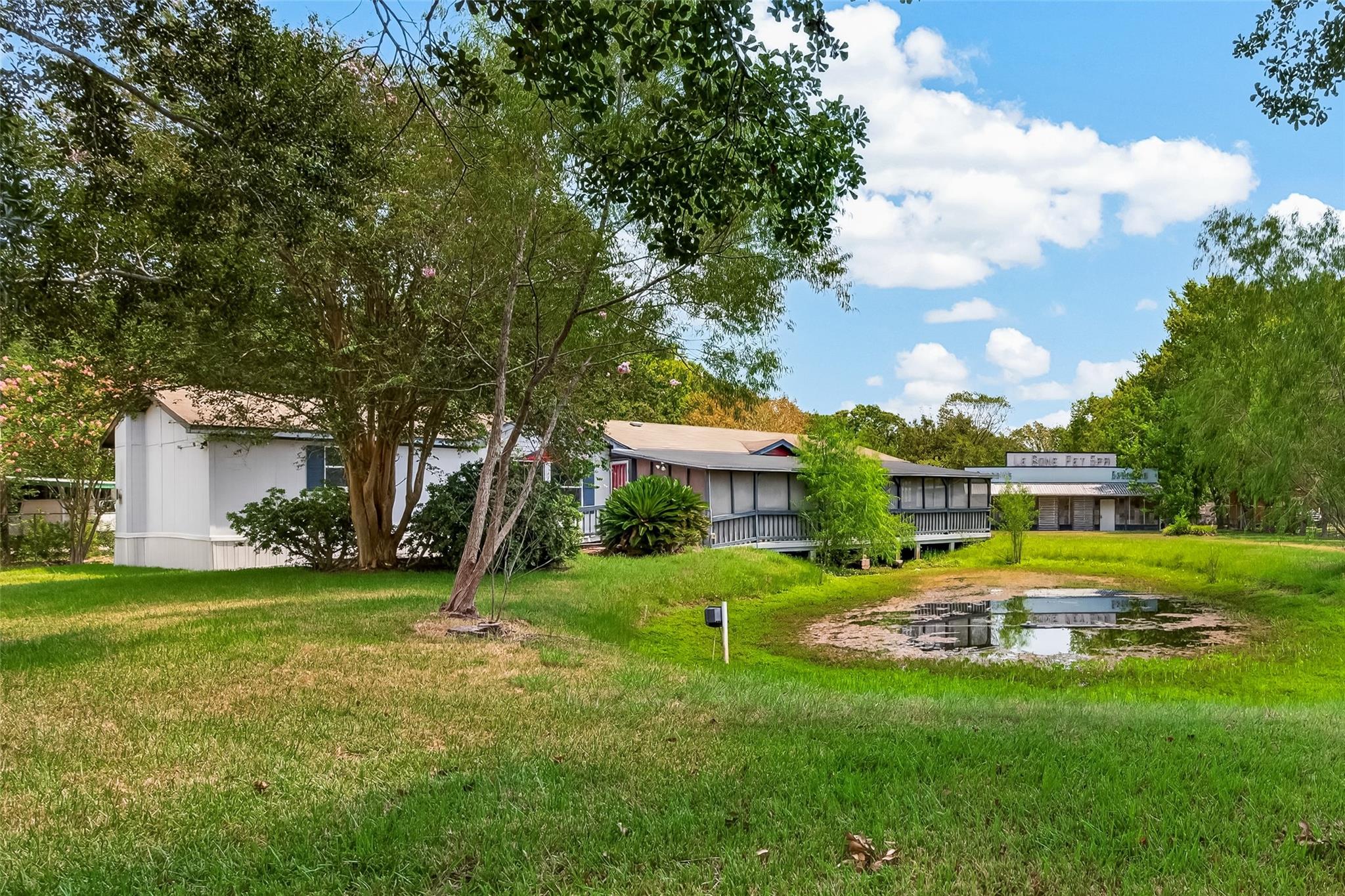 3725 Allen Road