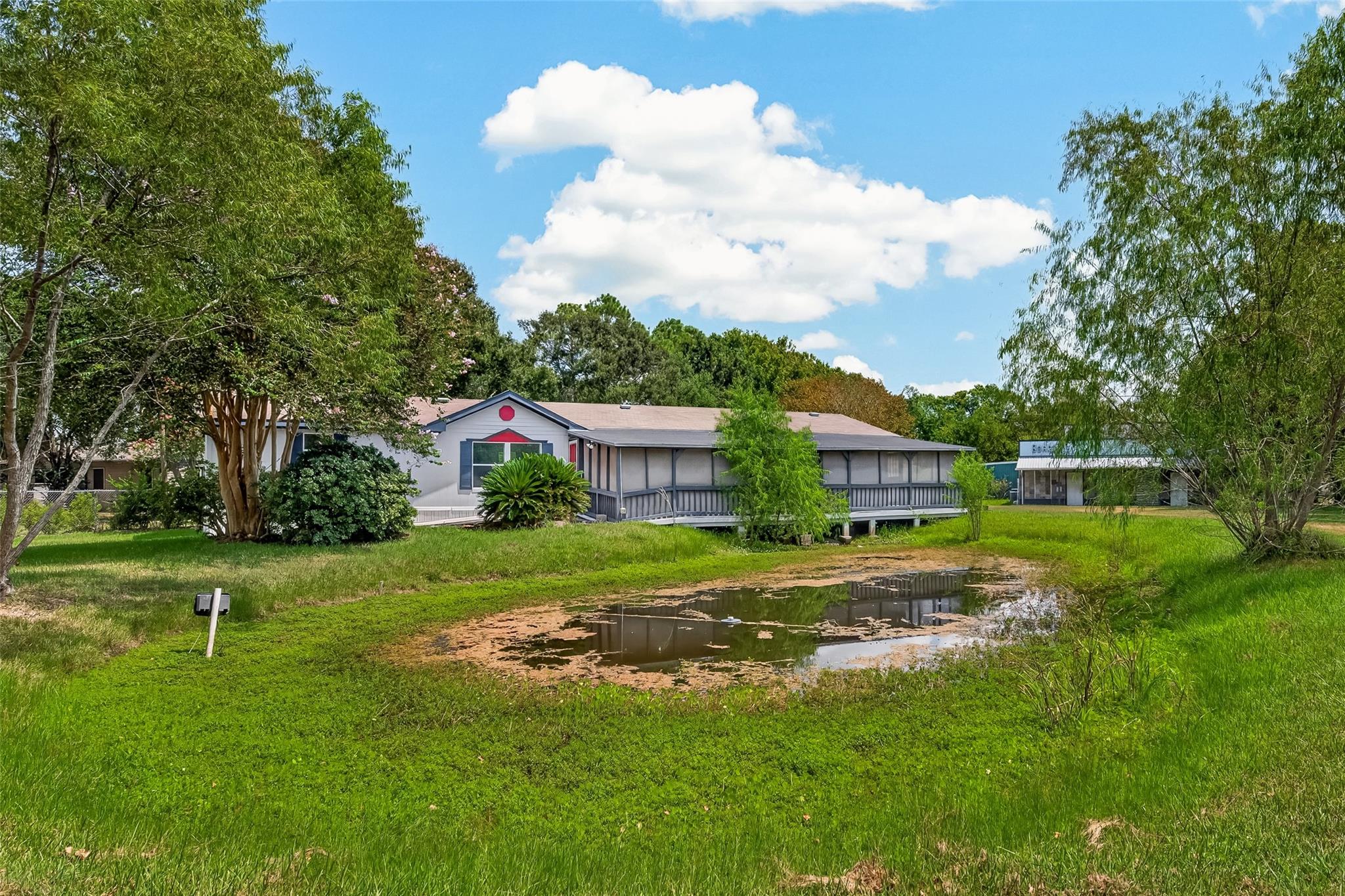 3725 Allen Road