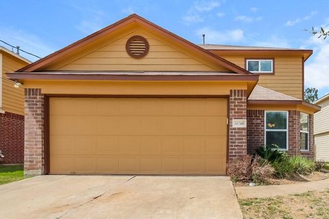 Photo of 16746 Warbler Drive, Conroe, TX 77385 (MLS # 87051363)