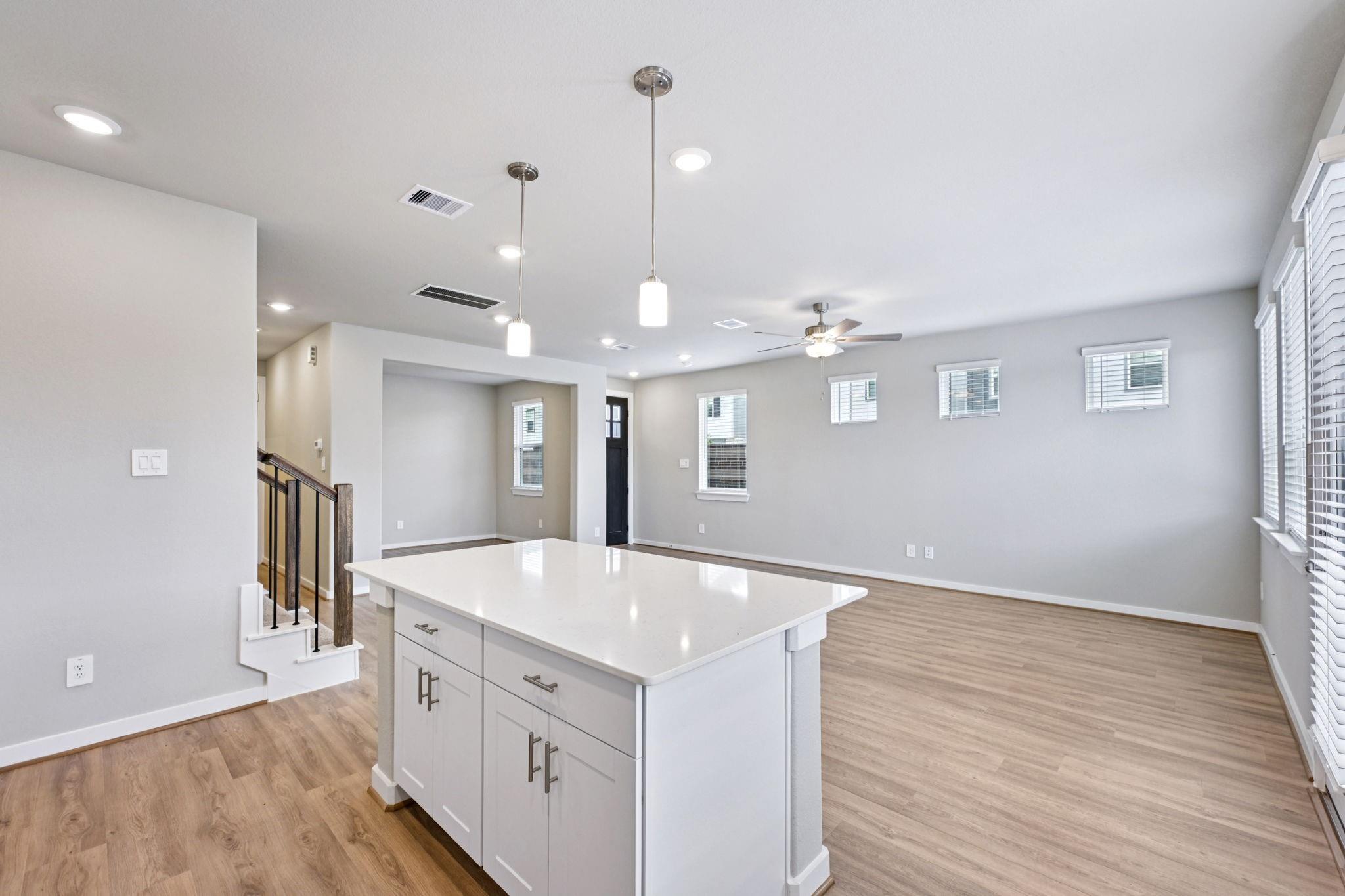 1118 Cedar Place Lane