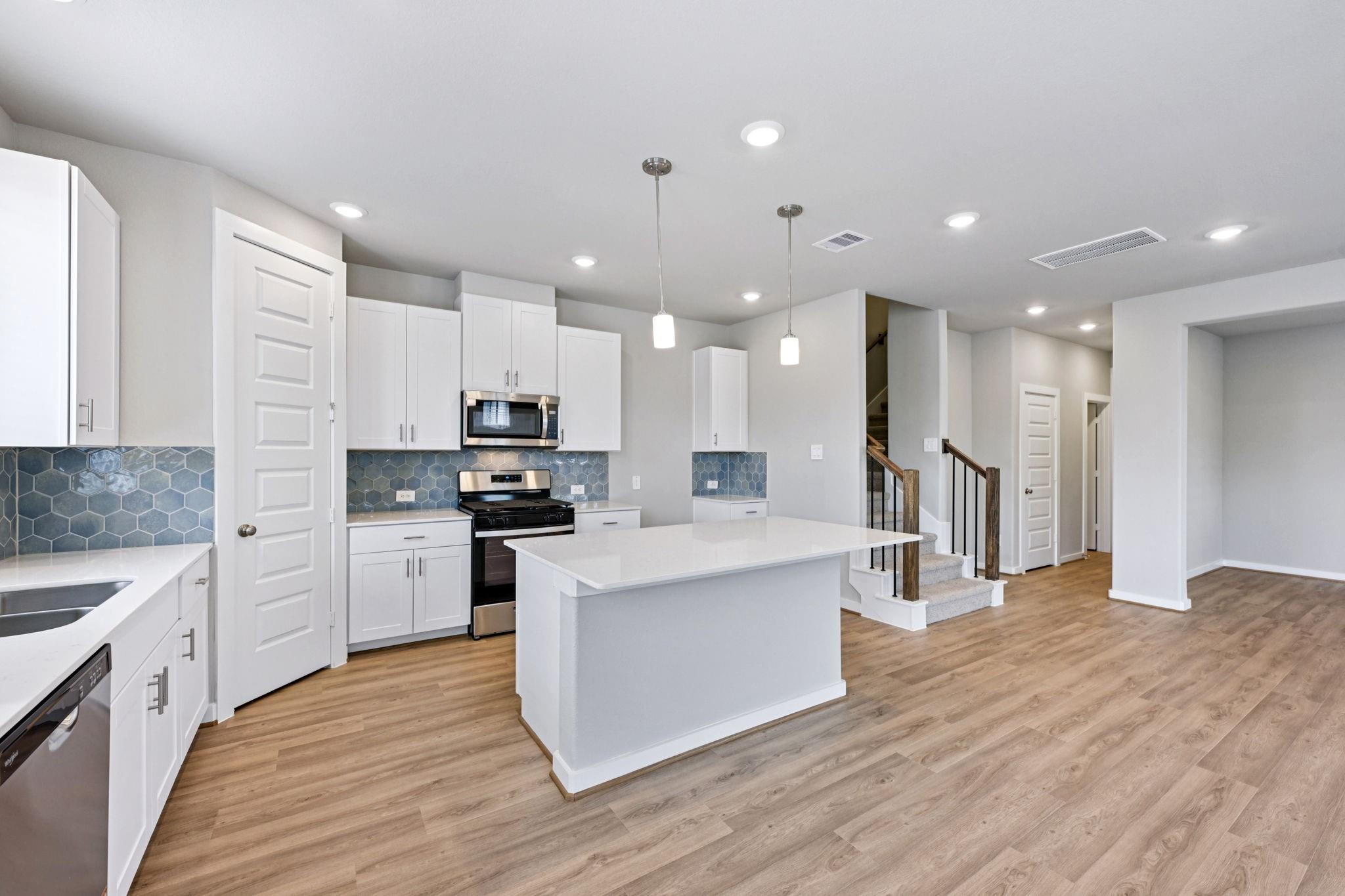 1118 Cedar Place Lane