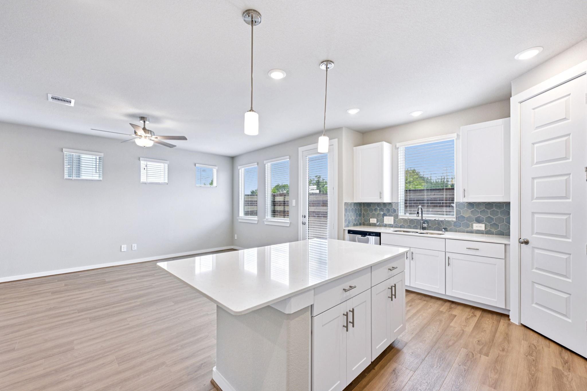 1118 Cedar Place Lane