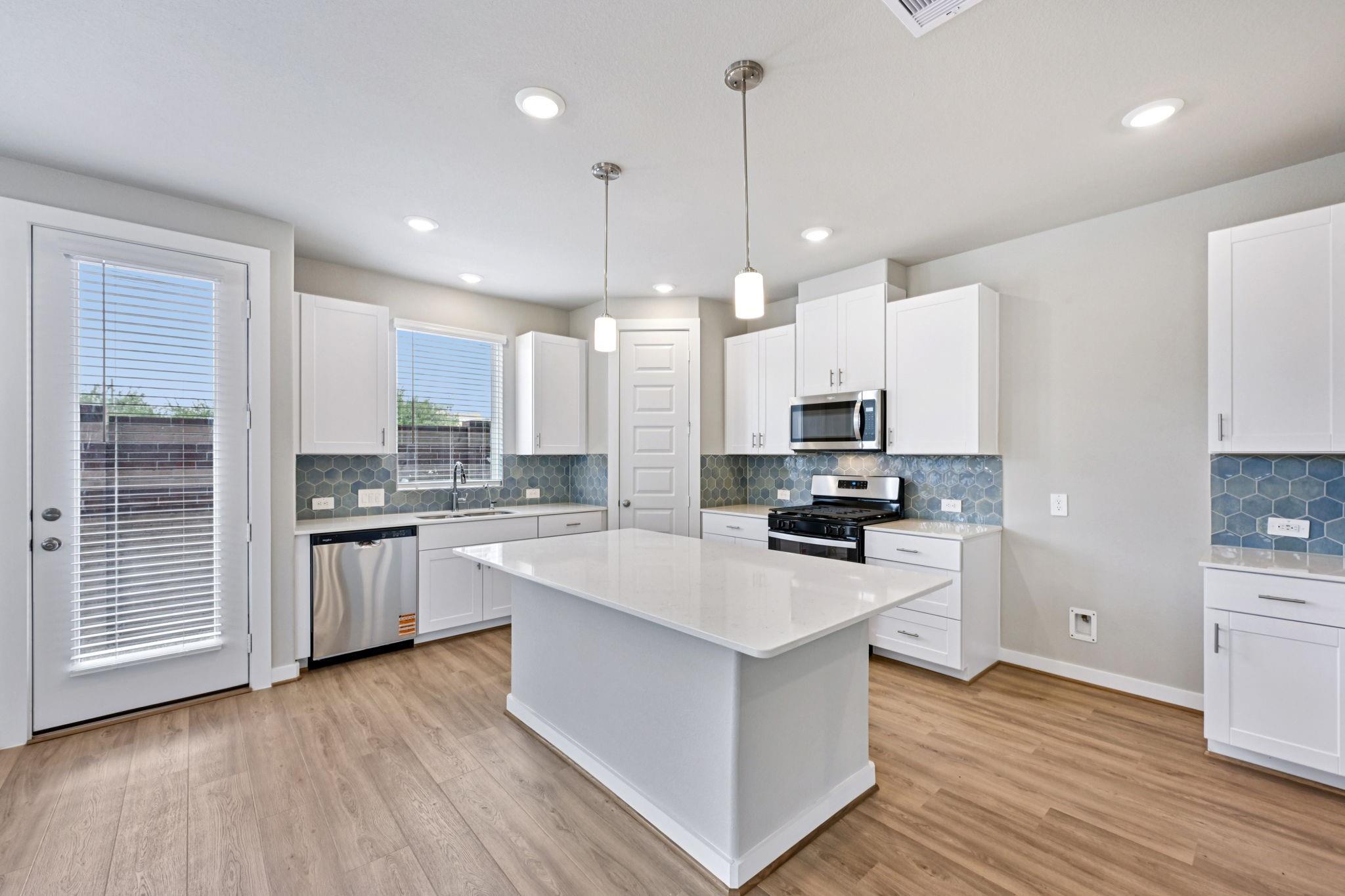 1118 Cedar Place Lane