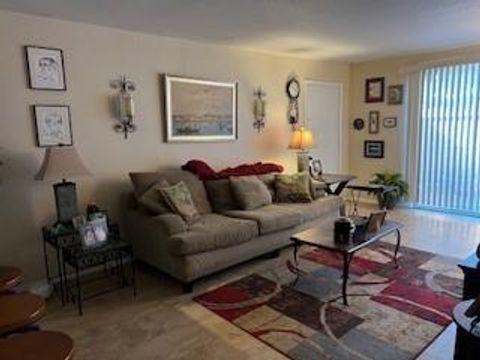 Photo of 4633 Wild Indigo Street #547, Houston, TX 77027 (MLS # 34392286)