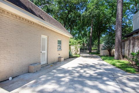 Tiny photo for 354 Tealwood Drive, Houston, TX 77024 (MLS # 8550812)
