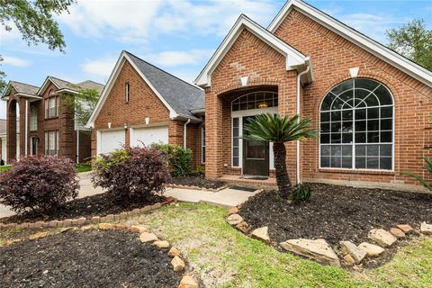 Photo of 14023 Grand Heights Court, Houston, TX 77062 (MLS # 36694111)