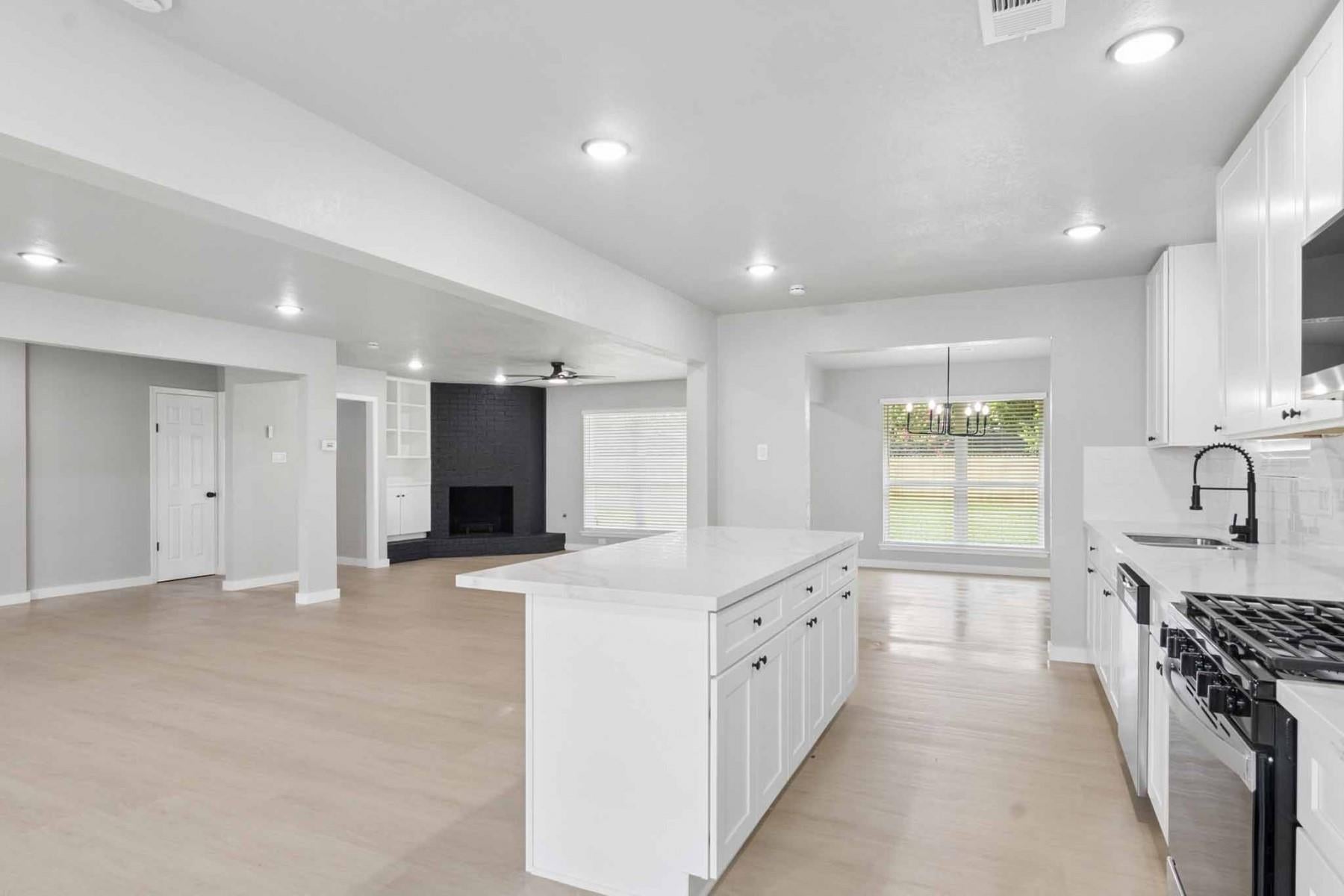 10423 Quiet Hill Road