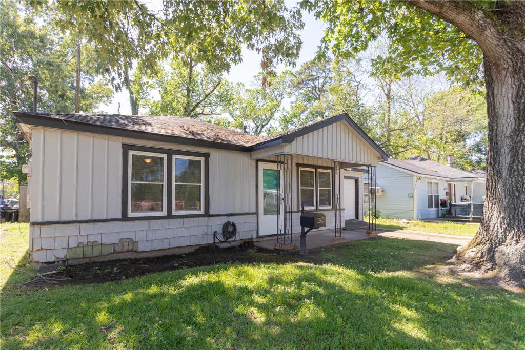 Photo of 4425 Harding Drive, Beaumont, TX 77703 (MLS # 85270510)