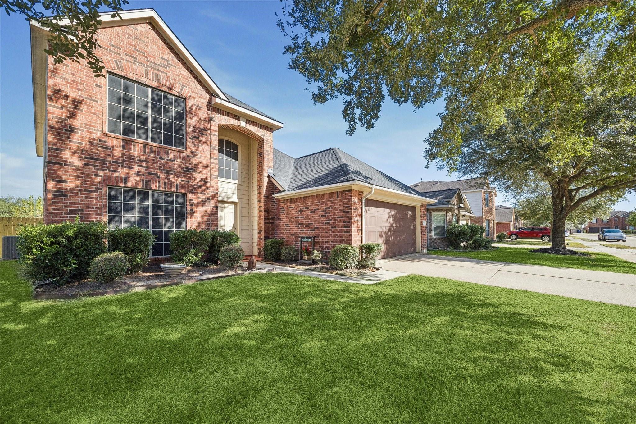 5243 El Tigre Lane