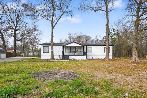 Homes For Sale - 21649 County Road 3747<br/> Splendora, TX 77372